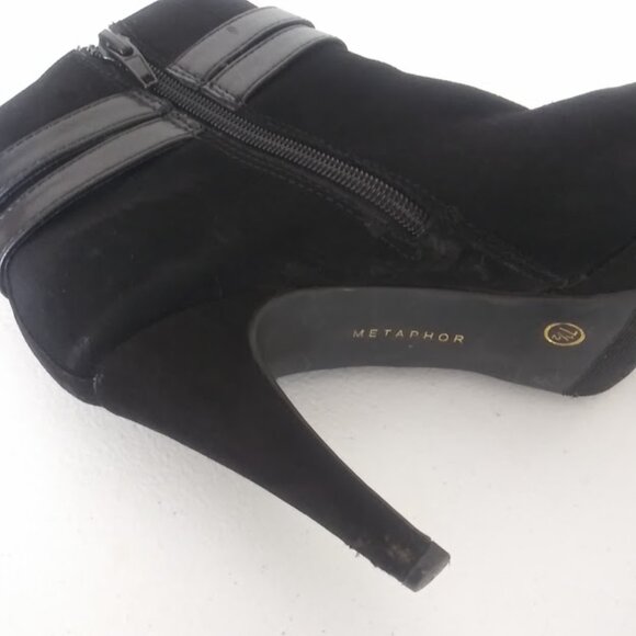 Metaphor women's size 7 1/2 black high heel ankle boots - Picture 13 of 16